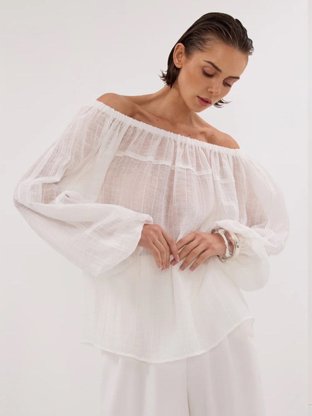 NWT • DISSH Tahiti white sleeved top